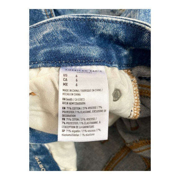 American Eagle Curvy Hi-Waist Distressed Shorts - Picture 6 of 7